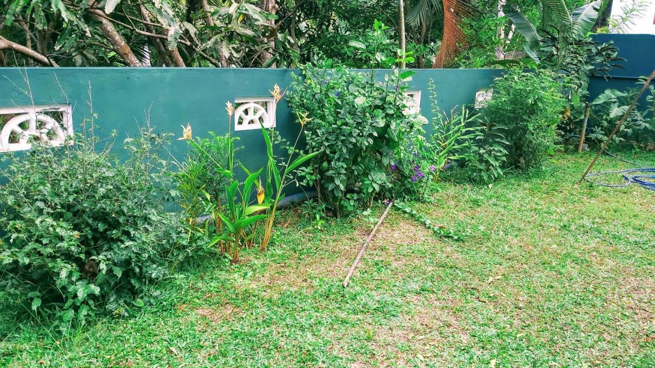 Villa Senan - 2 Apartments - มิริสซา ภายนอก รูปภาพ